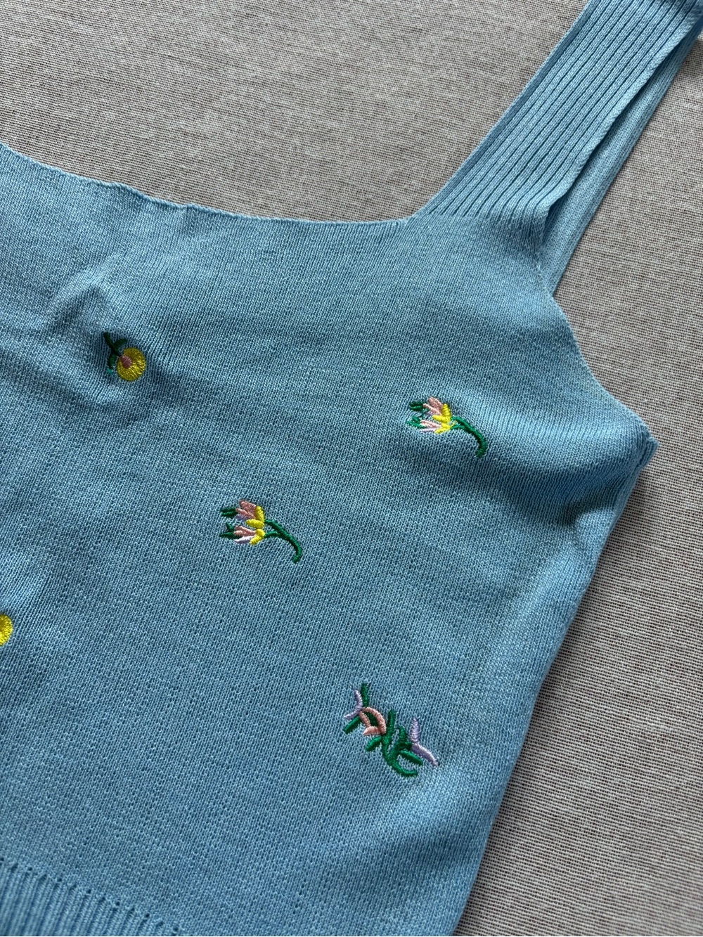 Cider baby blue embroidered knit coquette crop top in size M - Picture 4 of 7